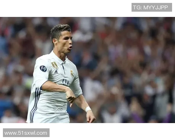 足球明星青春的流逝与回忆：追忆那些曾经的辉煌岁月