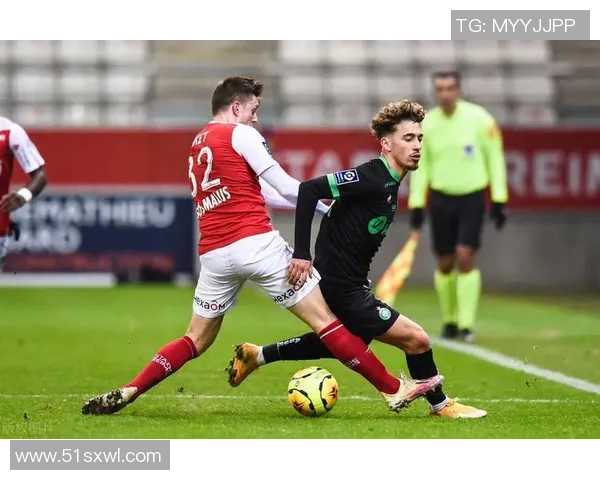 未来之星崛起最有潜力的年轻足球明星盘点与展望